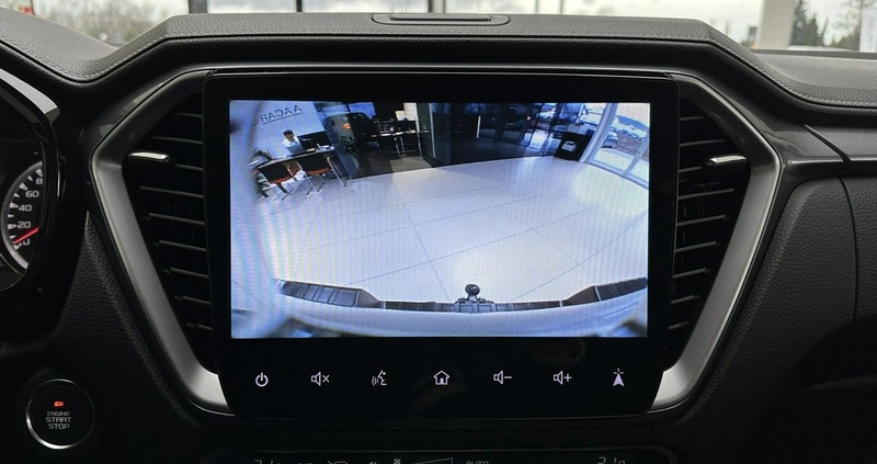 Isuzu D-Max cena 165900 przebieg: 7127, rok produkcji 2022 z Śrem małe 781